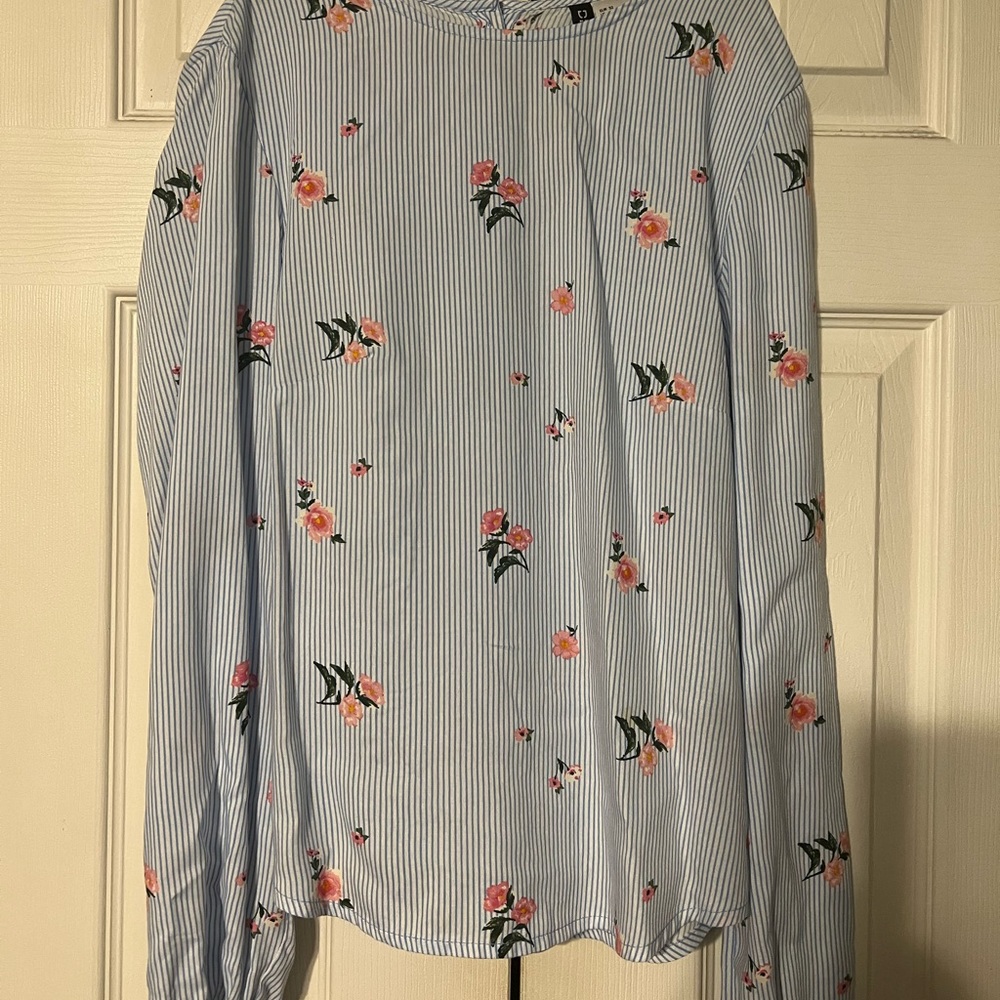 Blouse with floral print